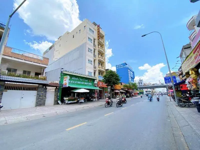 Bán nhà Mặt tiền Hoàng Hoa Thám -  gần Cộng Hòa, 6,5x29m, 3 tầng cũ, Sổ A4, 46,9 tỷ.