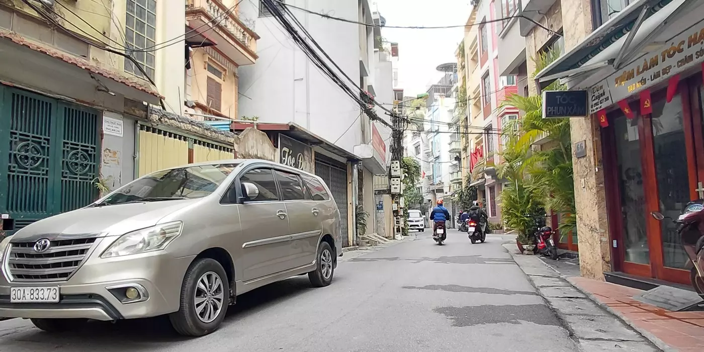 BÁN NHÀ MẶT PHỐ YÊN LẠC HAI BÀ TRƯNG - VỊ TRÍ ĐẸP KINH DOAN SẦM UẤT NGÀY ĐÊM: 85M2 - 36 TỶ