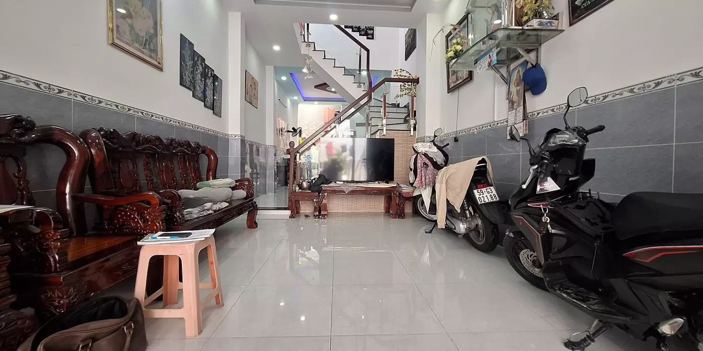 🏠BÁN GIÁP RANH GÒ VẤP-TÂN BÌNH-85M2 4x20m
ĐÔNG HƯNG THUẬN,GÁP KHU DƯ CƯ ÁN AN SUONG, GẦN NHÀ GA