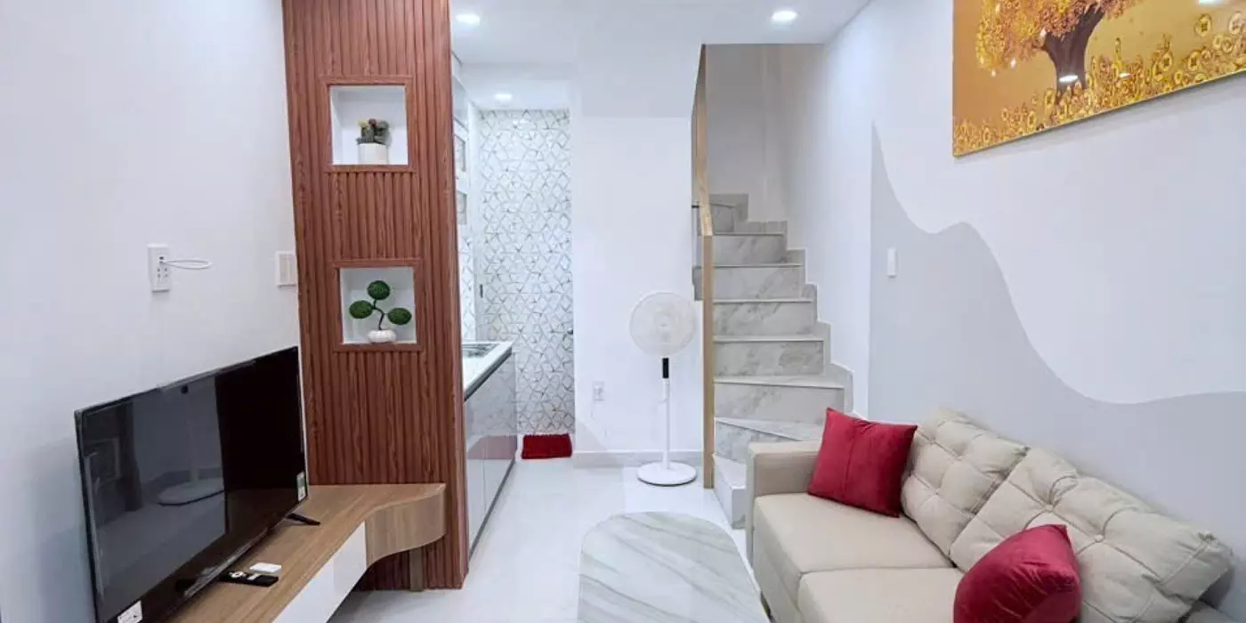 NHỎ XINH GIÁ MỀM NGAY LŨY BÁN BÍCH 3 TẦNG 2PN 3WC CHỈ 2.2 TỶ