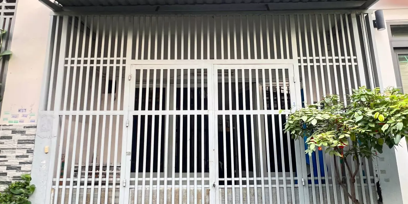 Nhà 2 tầng mặt tiền đường Số sát Phạm Hùng P4Q8. Giá: 7.28 tỷ
