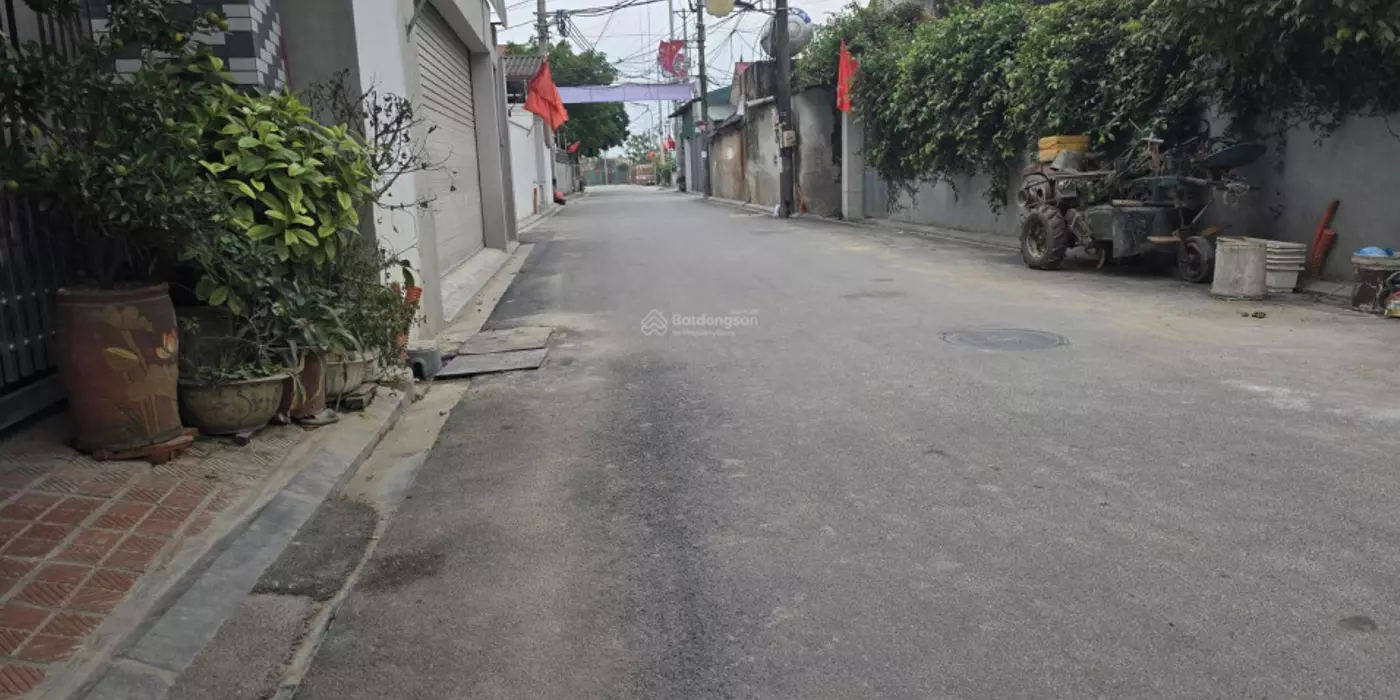 Bán 137.1m2 đất Lỗ Giao nằm trong lõi KĐT đa mục tiêu - 3 Ô tô tránh