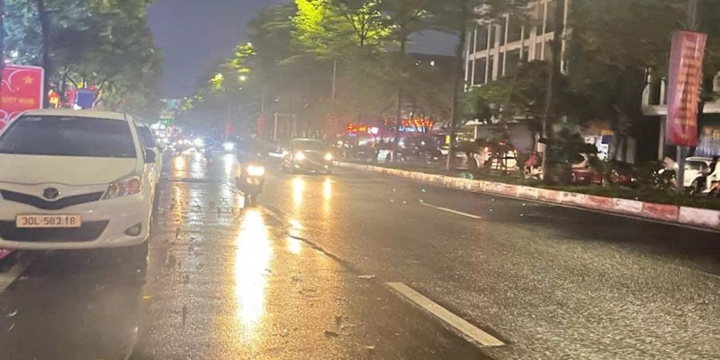 BÁN TÒA NHÀ VĂN PHÒNG SIÊU ĐẸP MẶT PHỐ TRẦN THÁI TÔNG - CẦU GIẤY - 100M x 9 TẦNG THANG MÁY - MT