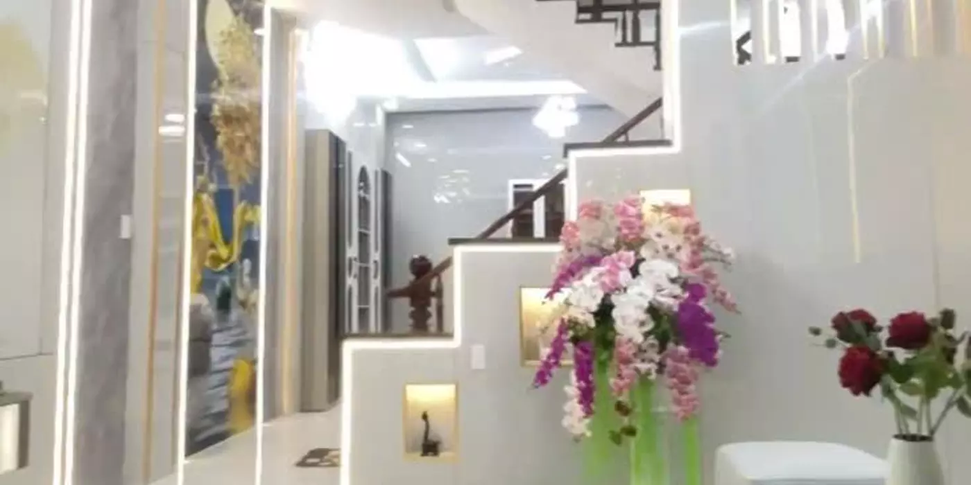 NHÀ MỚI 4 TẦNG QUẬN 12 – FULL NỘI THẤT - XE TẢI ĐẬU CỬA – ĐƯỜNG 10M THÔNG THOÁNG -NGANG 5M- 55M2-
