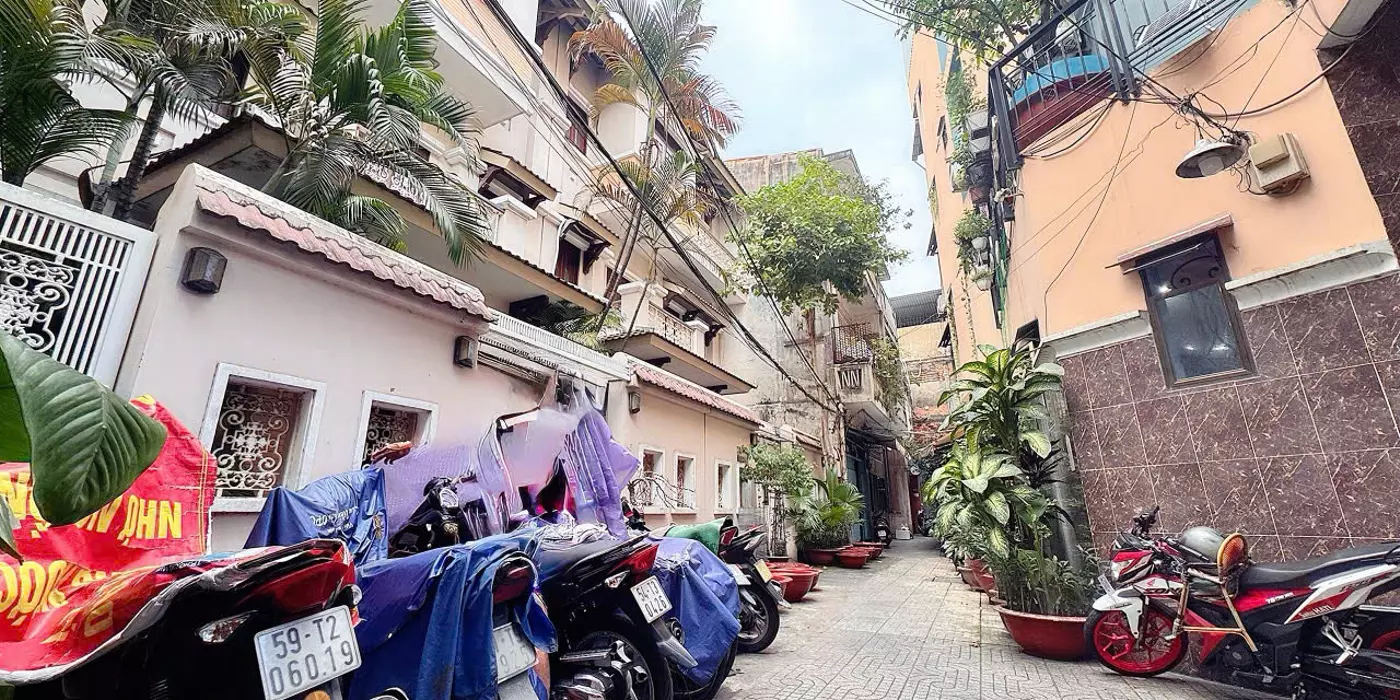 HIẾM NGANG LỚN 5,7M*16M VUÔNG VỨC- BÁN NHÀ 2 TẦNG MẶT TIỀN HXH Đ.CÔ GIANG, QUẬN 1- DÒNG TIỀN ĐỀU