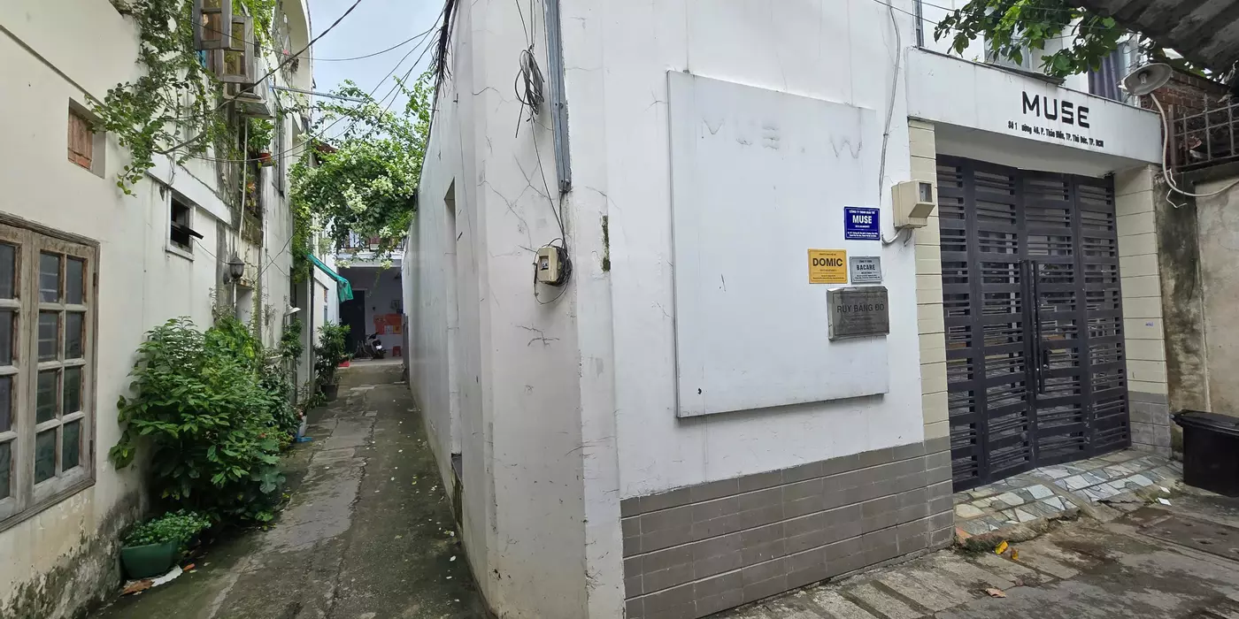 Chưa đến 100tr/m2! Bán biệt thự Thảo Điền Q2 cũ - 406m2, Sổ Hồng, HDT 40tr