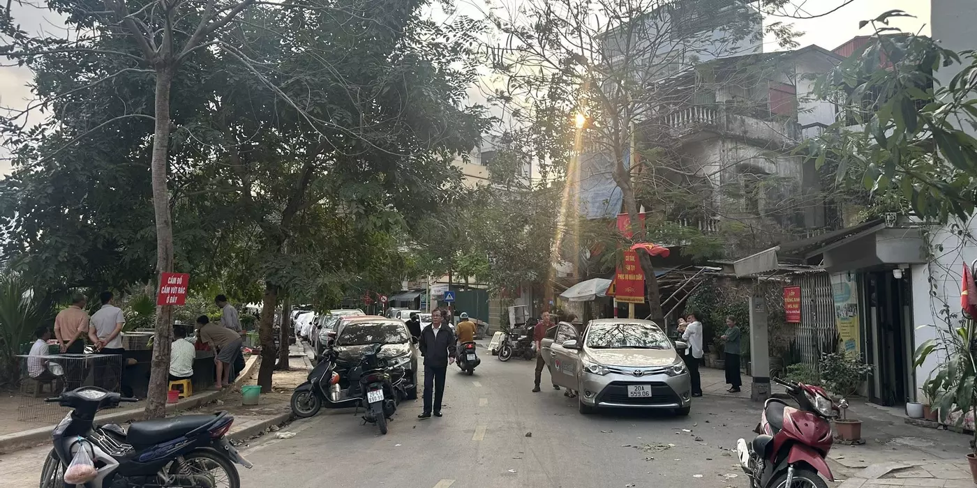 BÁN NHÀ NGÕ 51 LINH QUANG ĐỐNG ĐA - Ô TÔ TRÁNH 7 TẦNG THANG MÁY KINH DOANH: 51M2 - 18.5 TỶ