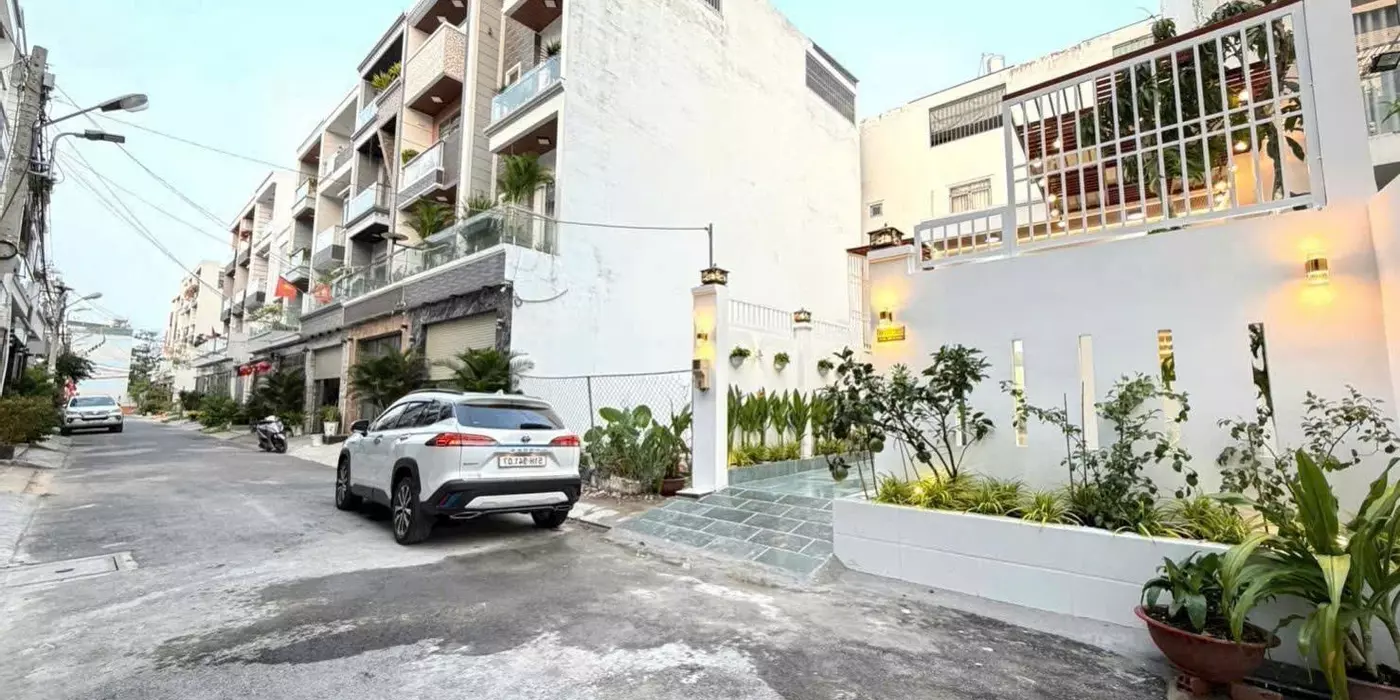NHÀ SÂN VƯỜN 90M, HXH HUỲNH TẤN PHÁT,  PHÒNG NGỦ TẦNG TRỆT, CHỈ HƠN 5 TỶ