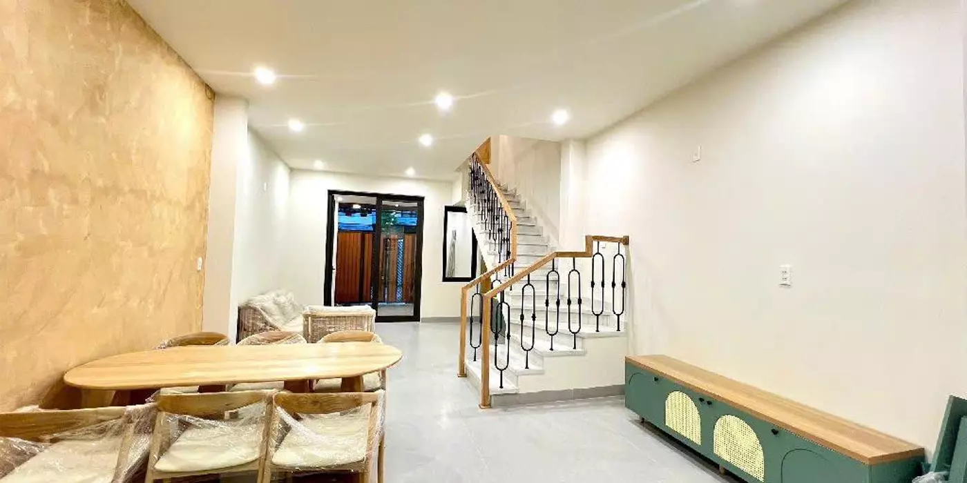 Nhà Phố 3 Tầng - Trần Hữu Trang - Hoà Cường Bắc - Sát Phan Đăng Lưu - Lê Thanh Nghị.