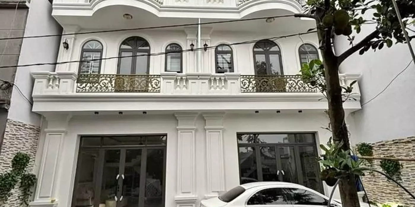 Nhà Khúc Thừa Dụ - 75m 4 tầng - ô.tô đỗ cửa - Đẹp như mớia