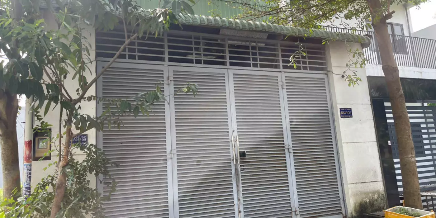 Bán khu đất kdc sổ hồng ,xuất hiện sẵn căn nhà kho trên Q.9, 104m2 , ngang 6.3m