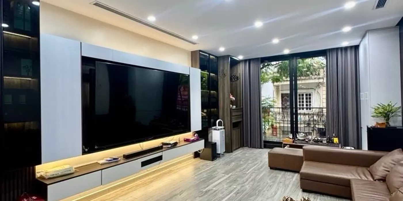Bán nhà đẹp Ngọc Lâm- View Công Viên- Full NT- Oto- 90m 5 tầng nhỉnh 15 tỷ(TL)