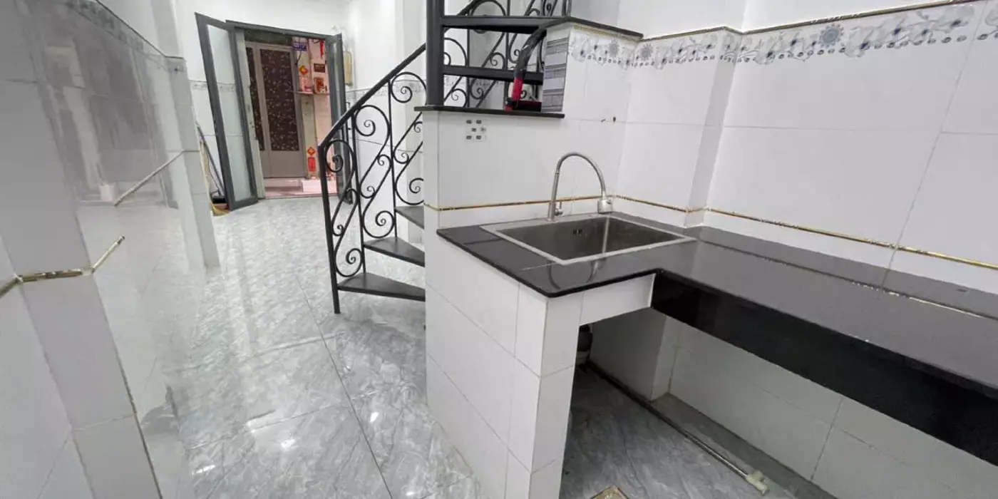 HẬU GIANG Q6 17M2 2PN 2WC SHR GIÁ CHỈ 2.18 TỶ