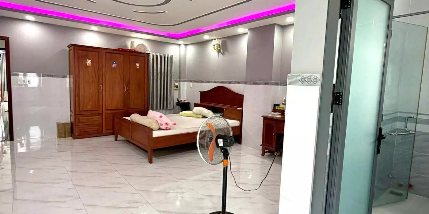 Bán nhà Mặt tiền Hoàng Ngọc Phách - giao Phú Thọ Hòa, 5,8x22m, 5 Tầng - 6PN, 23,5 tỷ.