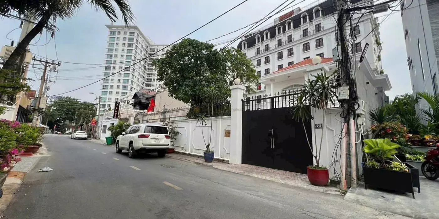 SIÊU BIỆT THỰ KHUÔN ĐẤT LỚN –  Đặng Hữu Phổ, phường Thảo Điền, TP. Thủ Đức