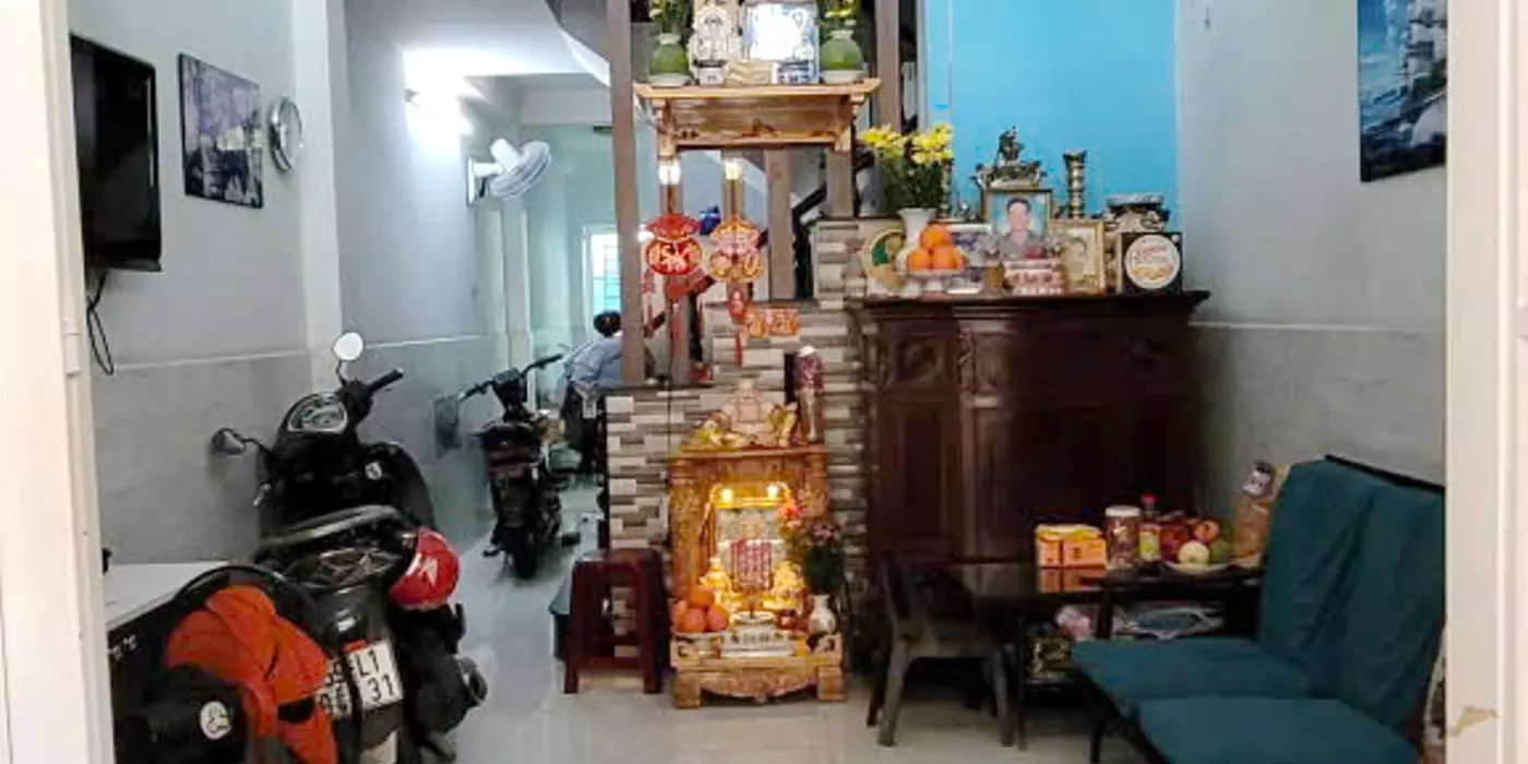 Nhà 4 tầng mặt tiền đường Đào Cam Mộc P5Q8. Giá: 11 tỷ