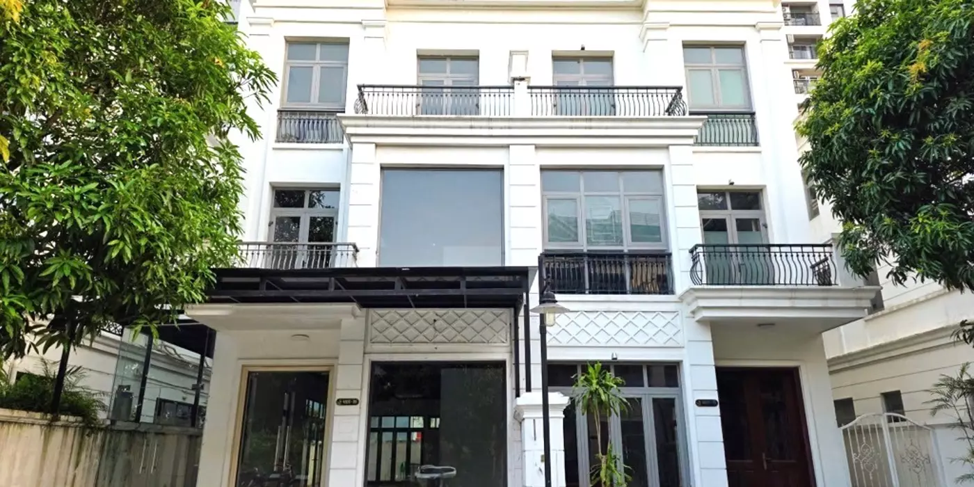 BÁN BIỆT THỰ VINHOMES RIVERSIDE 176M2 - ĐẲNG CẤP GIỚI TINH HOA - QUỸ CĂN KHAN HIẾM 0372311369