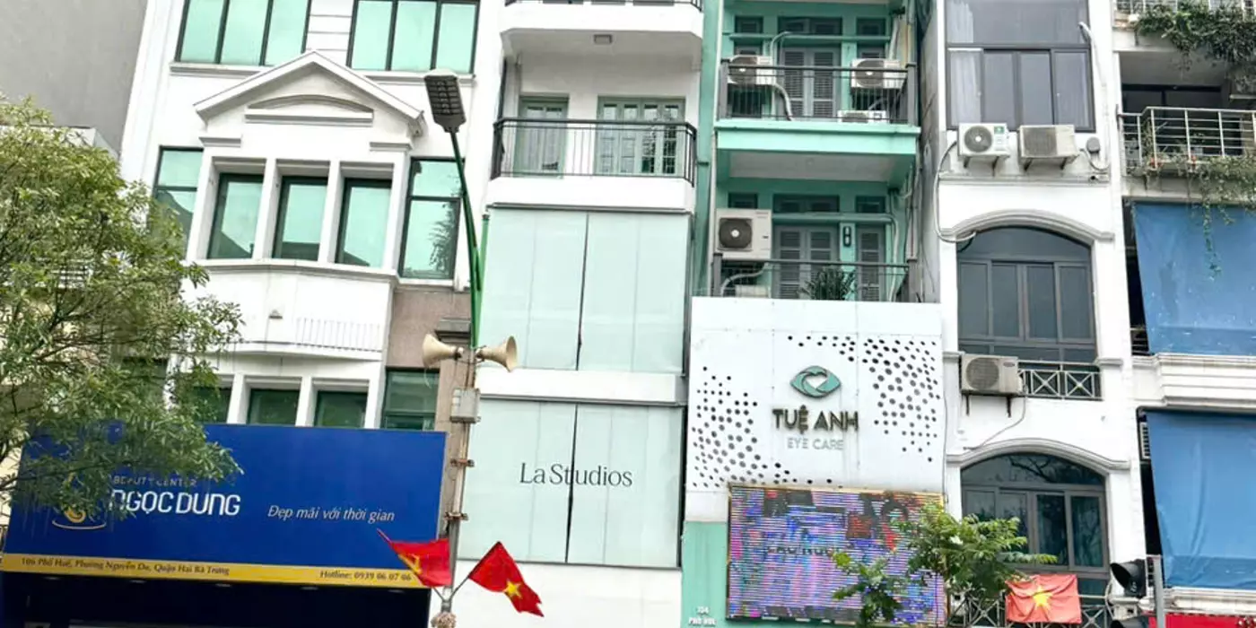 CHO THUÊ NHÀ MẶT PHỐ HUẾ – VỊ TRÍ KINH DOANH ĐẮC ĐỊA NGAY ĐỐI DIỆN CHỢ HÔM