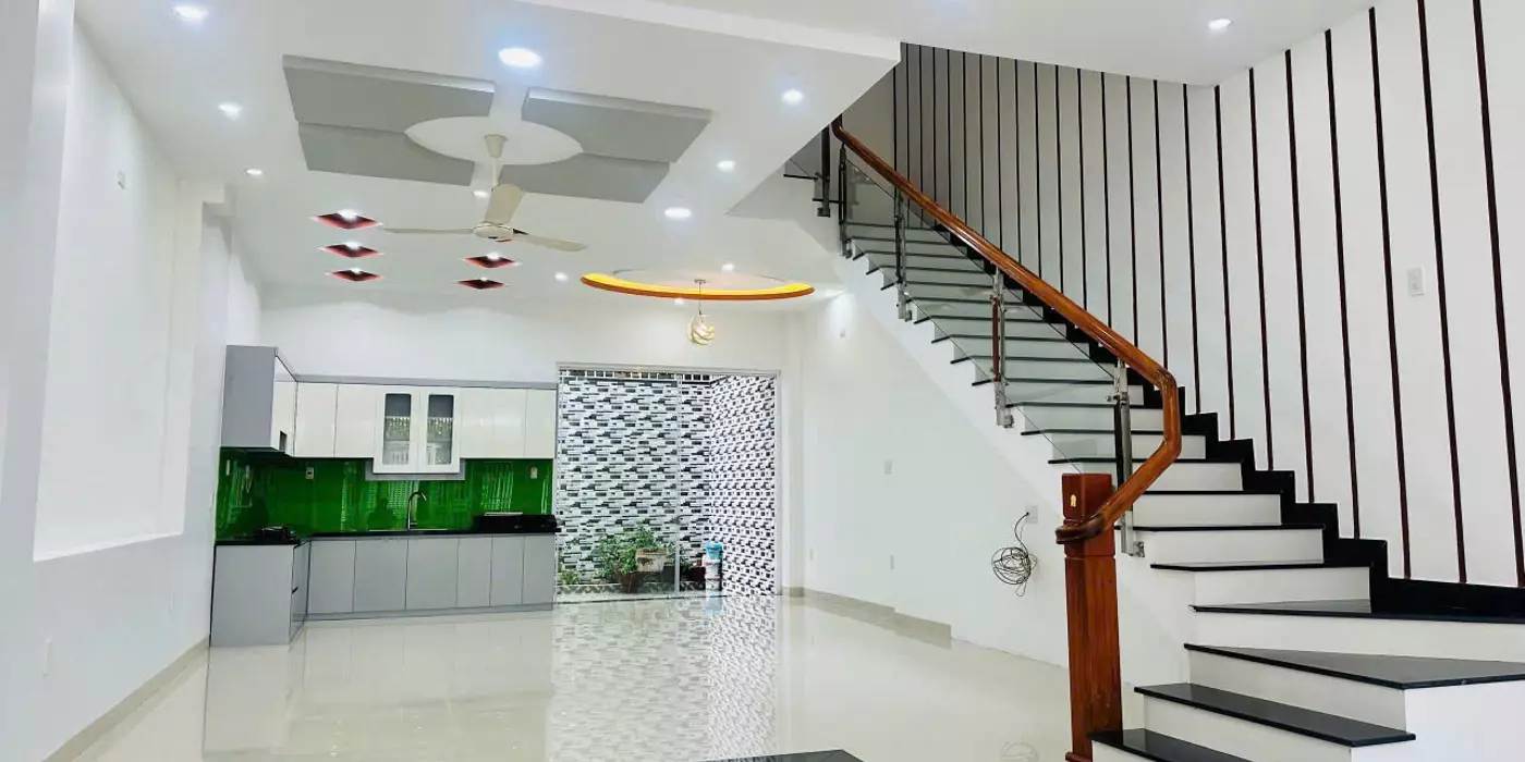 NHÀ MẶT TIỀN 6M-100M2- GẦN SIÊU THỊ GO-KHAI THÁC KINH DOANH LUÔN