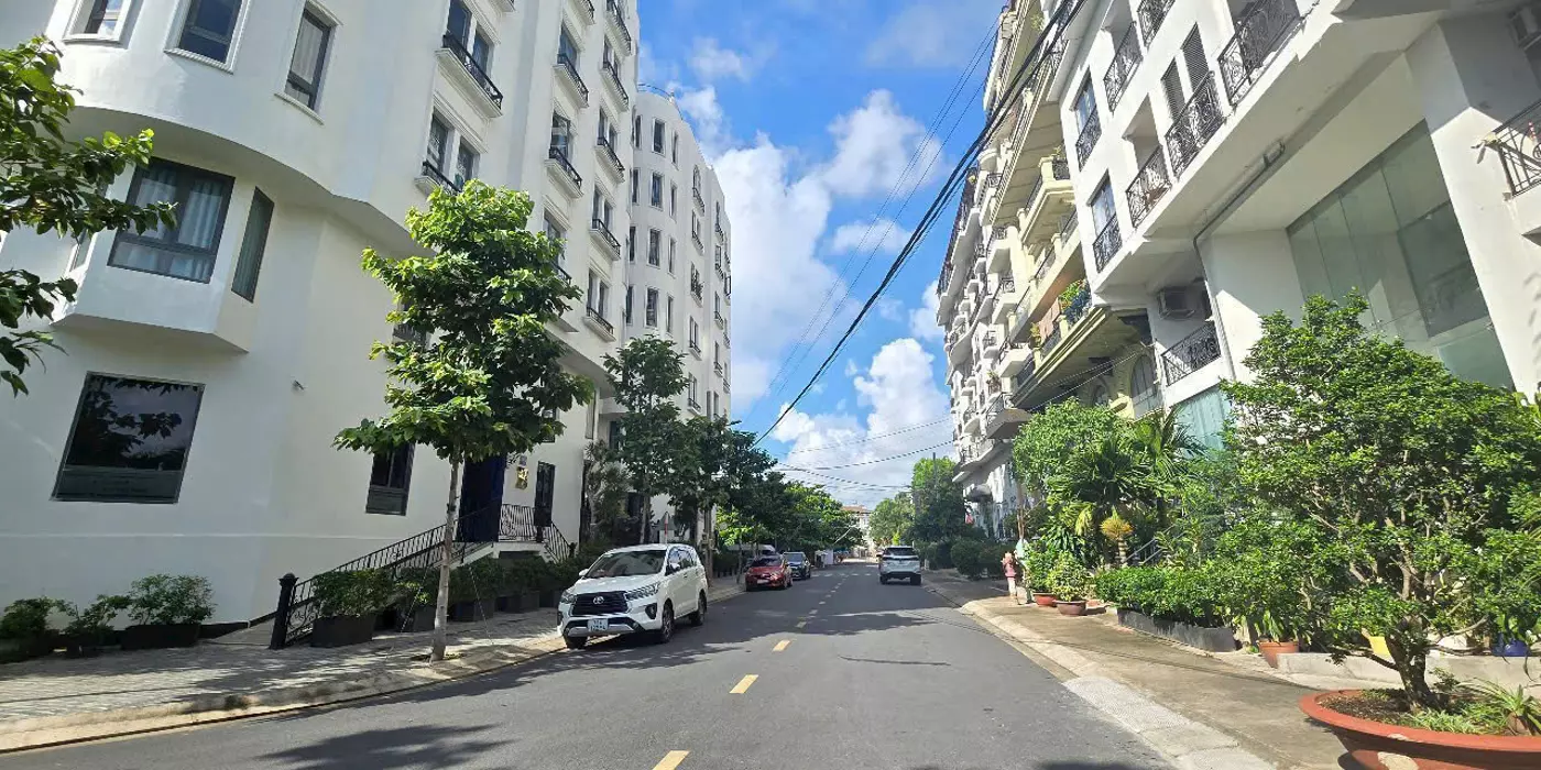 BÁN CĂN NHÀ 3 TẦNG MT , Đường số 5, Phường AP.Vista, Quận 2
