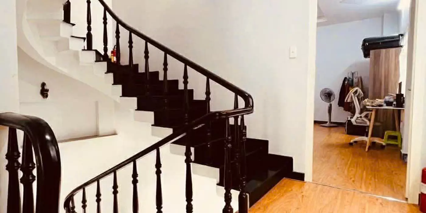 Bán nhà Mặt tiền Nguyễn Thái Bình - gần Xuân Diệu, 5x16m, 3 Tầng - 5PN, hạ còn 23,8 tỷ.