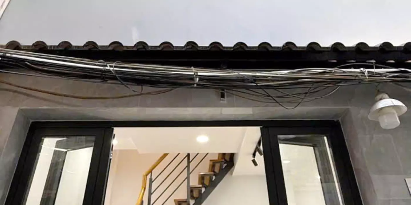 Nhà cách chỗ đậu oto vài bước chân Hưng Phú P10Q8