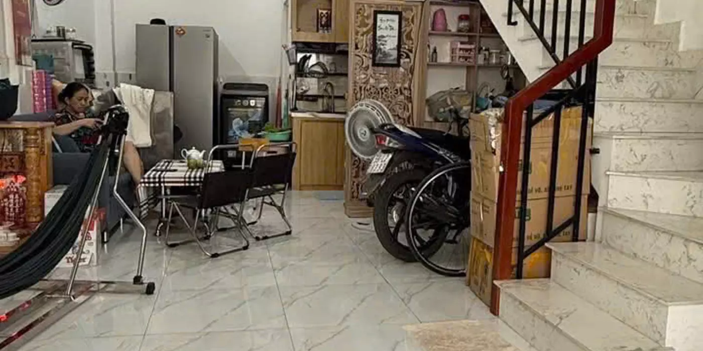 Nhà góc 2 tầng hẻm 314 Âu Dương Lân P3Q8. Giá 4.78 tỷ