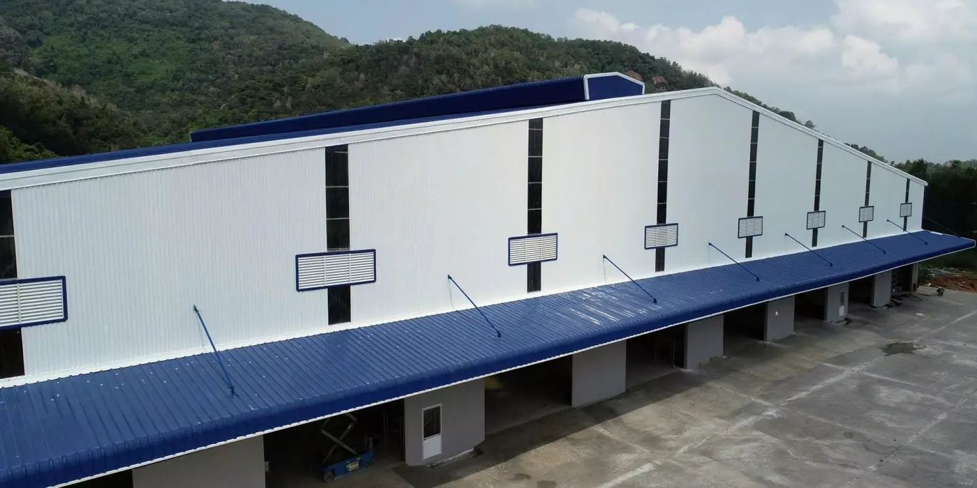 XN150 cho thuê nhà xưởng, kho bãi kiên cố ,ngoài KCN , có PC tự động. giao liền