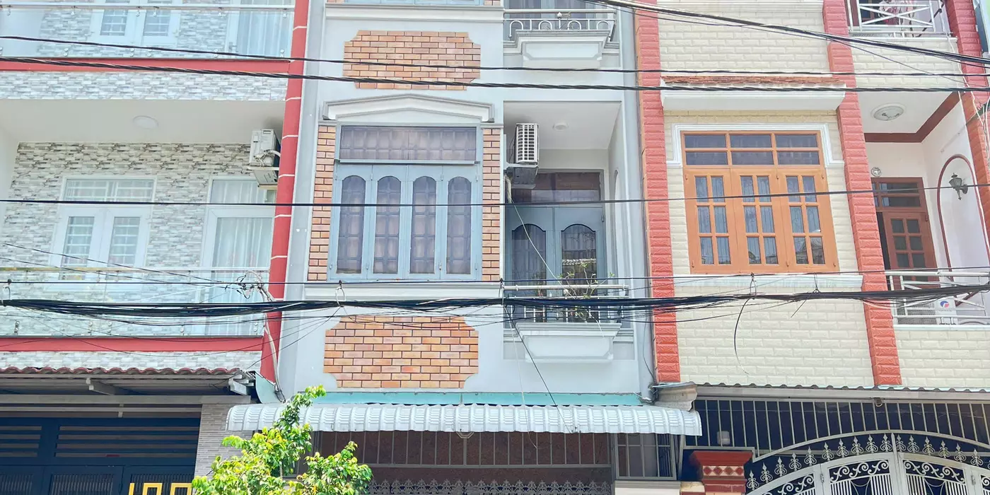 Nhà 4 tầng mặt tiền đường nội bộ Cao Lỗ P4Q8. Giá: 10.8 tỷ