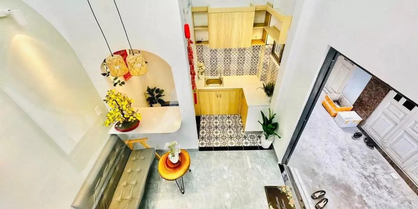 🔥NHỈNH 2TỶ CÓ NHÀ SG - 3 TẦNG XINH LUNG LINH - GẦN NHÀ GA T3 - 10P QUA SÂN BAY - 5P TỚI EMART 2