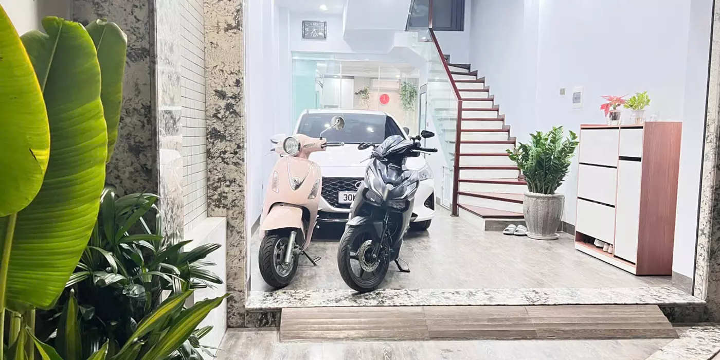 An Cư Lý Tưởng Tại Ngõ 137 Việt Hưng - 47m2 Nhà Đẹp 5 Tầng, Trước Nhà Thoáng Đã, Giá Mềm Nhất Khu!