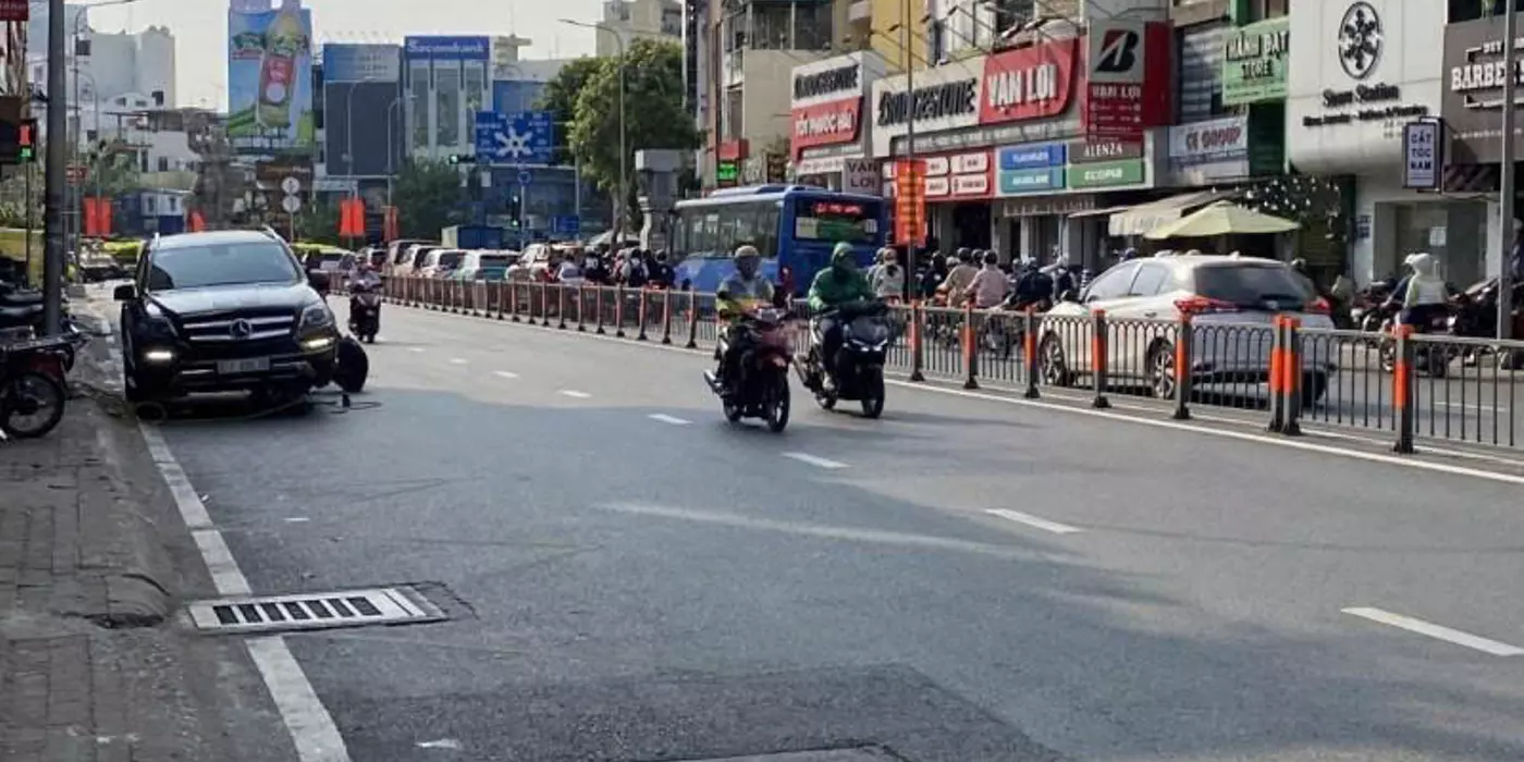 Bán nhà Mặt tiền Lý Thái Tổ gần Lê Hồng Phong, 4,2x20m, hậu 5m, 4 Tầng cũ, chỉ 26,9 tỷ.