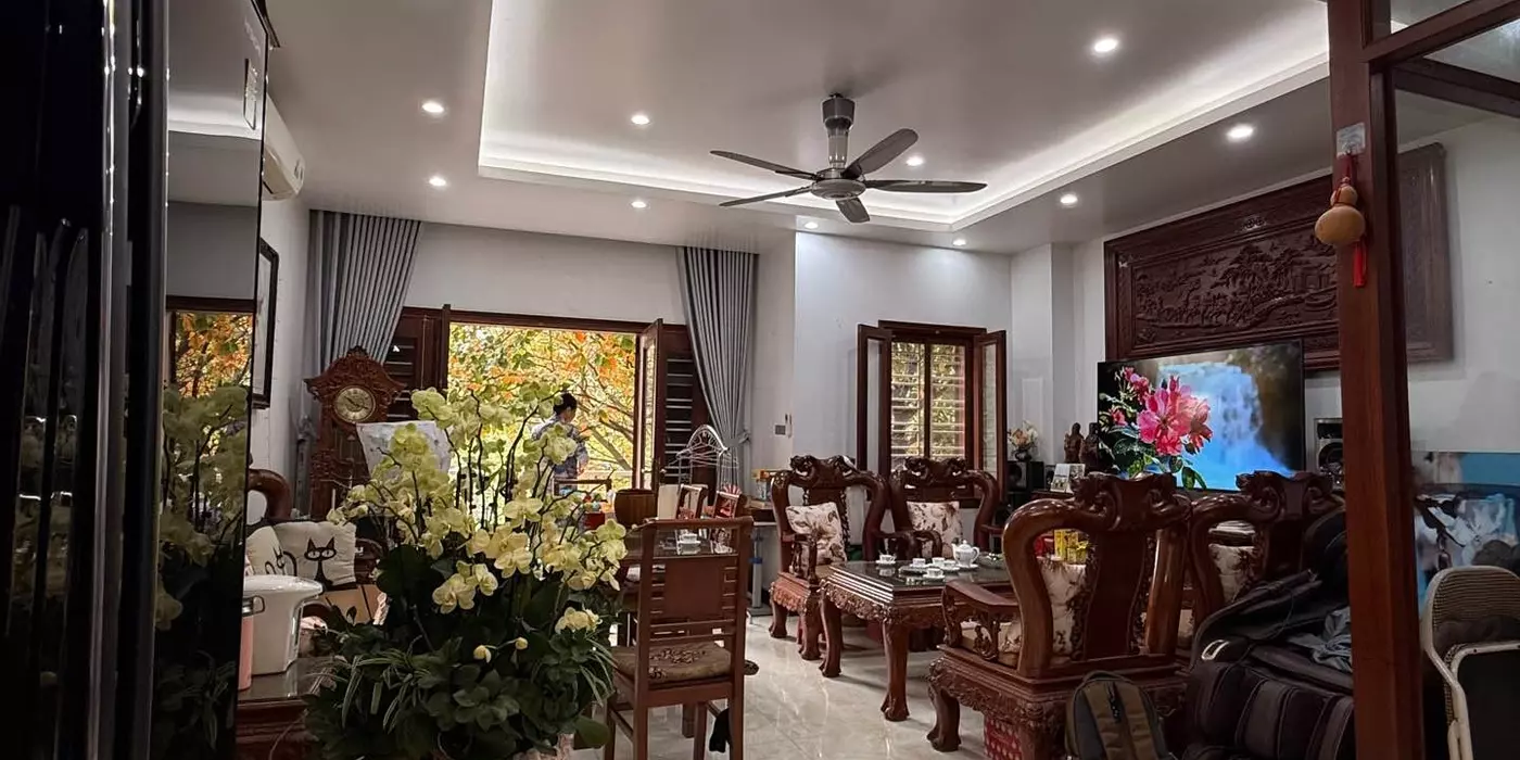 BÁN LIỀN KỀ   FORESA - 3 MẶT THOÁNG - FULL ĐỒ Ở NGAY - KHU VỰC TIỀM NĂNG TĂNG GIÁ CAO