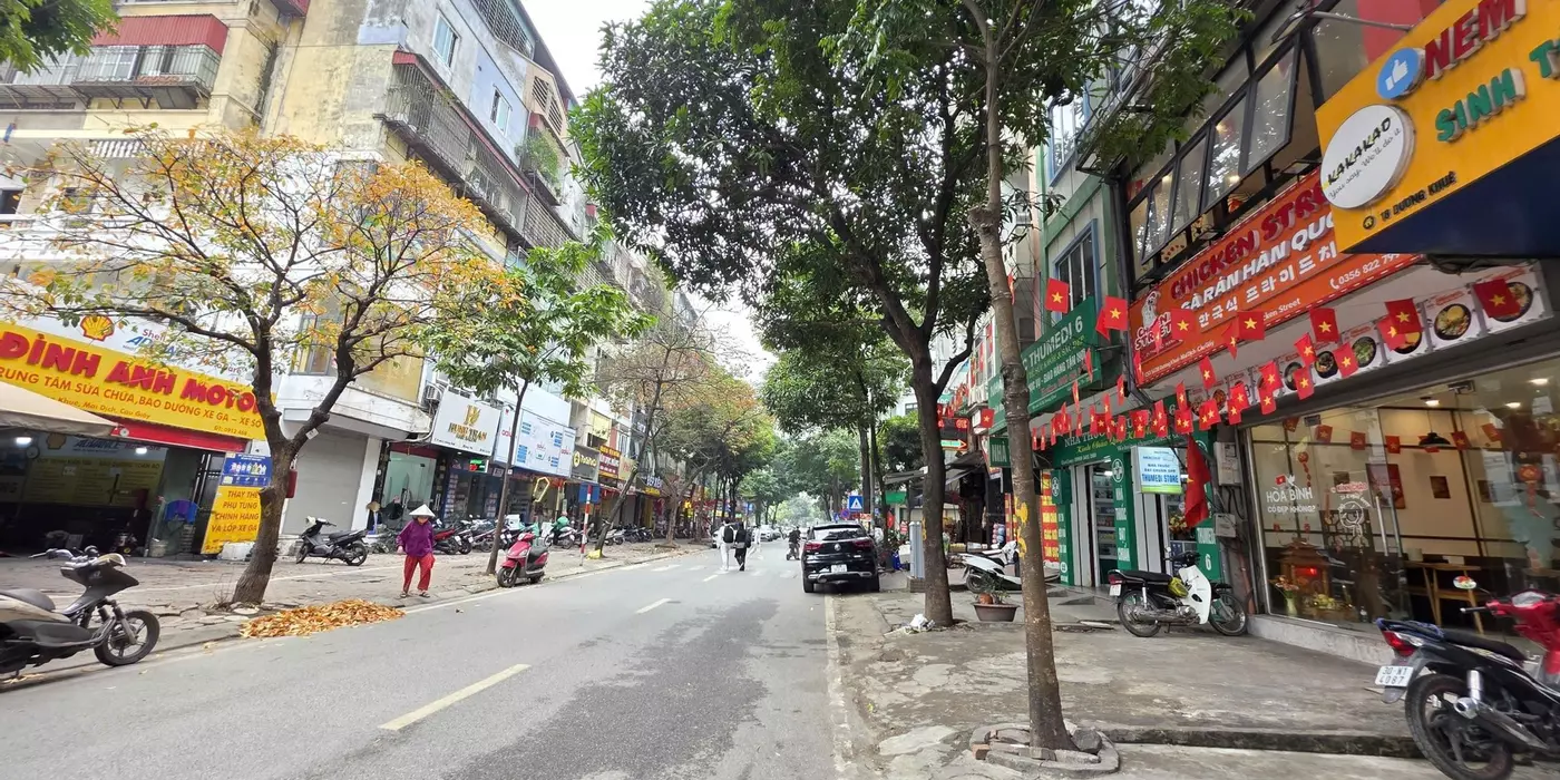 BÁN NHÀ DƯƠNG KHUÊ - HẠ CHÀO HƠN 4 TỶ – CẦU GIẤY 🔥
🏡 Phân lô đẹp – ô tô tránh – vài bước ra phố
