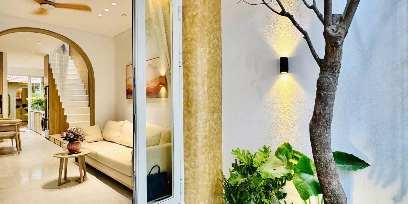 SIÊU PHẨM NÀNG THƠR - 60m2 - KHU VIP XÔ VIẾT NGHỆ TĨNH - NGAY LÀNG ĐH - BÊN XE MIÊN ĐÔNG - SỔ
