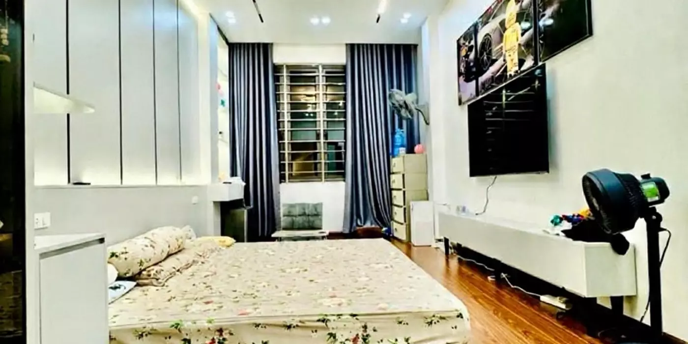 kim mã DT 25m x4 tầng 7,9 tỷ full nội thất 50m ra mặt phố,ngõ thông