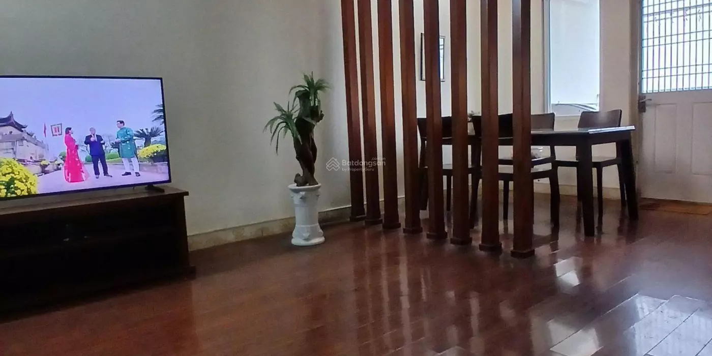 Chính chủ bán Chung cư căn góc 76 M2 - Nôi thất gồm 3 điêu hòa, Quạt, Máy giặt - KĐT Việt Hưng