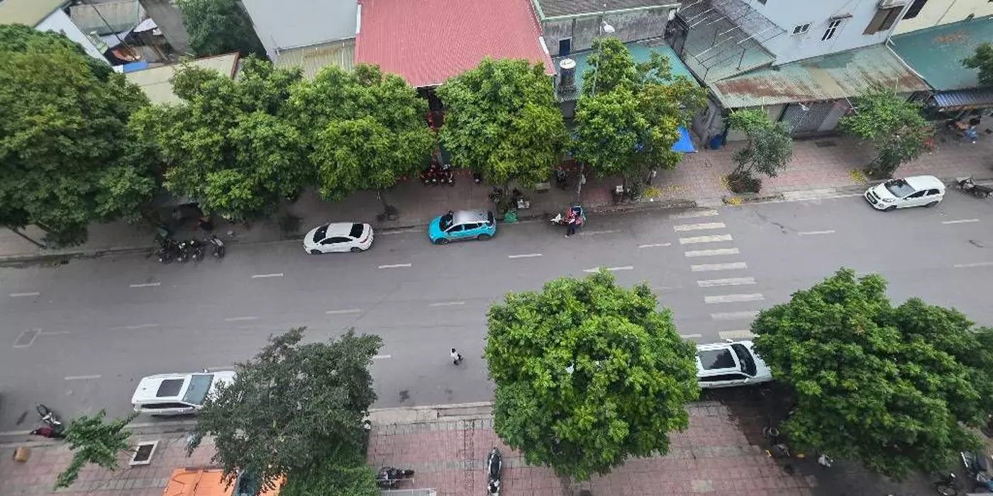 BÁN NHÀ LIỀN KỀ VIỆT HƯNG 76m2 - 6 Tầng Thang Máy - KINH DOANH - HƠN 30 Tỷ [0372311369]