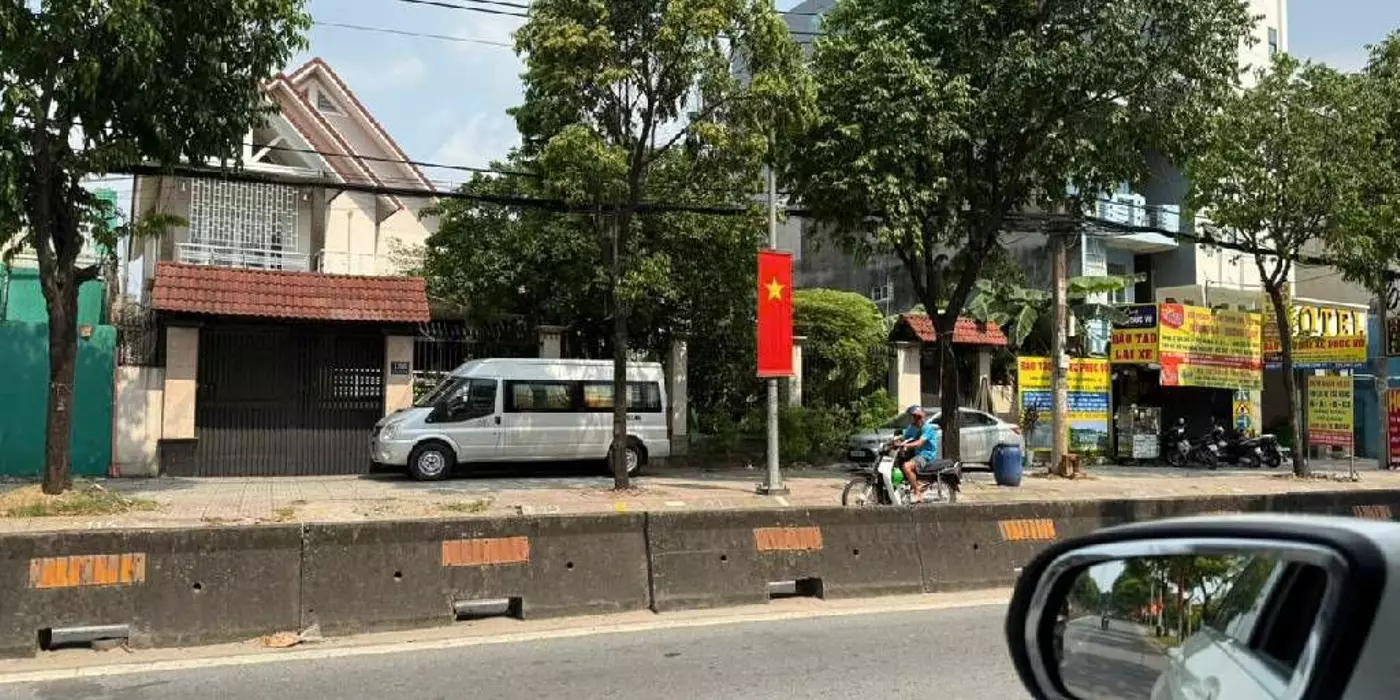 Cần Bán-Biệt thự Phố - Lê Thị Riêng-  Q12,- 1053m2  Giá Chỉ 76 tỷ, bán gấp!