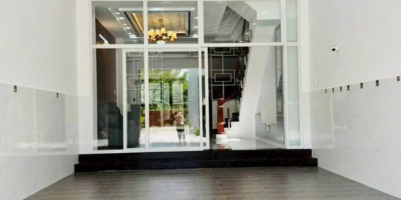 NHÀ HẺM XE HƠI, HUỲNH TẤN PHÁT, 4 TẦNG, HƠN 7 TỶ TÍ, ĐỂ LẠI NỘI THẤT TRONG NHÀ
