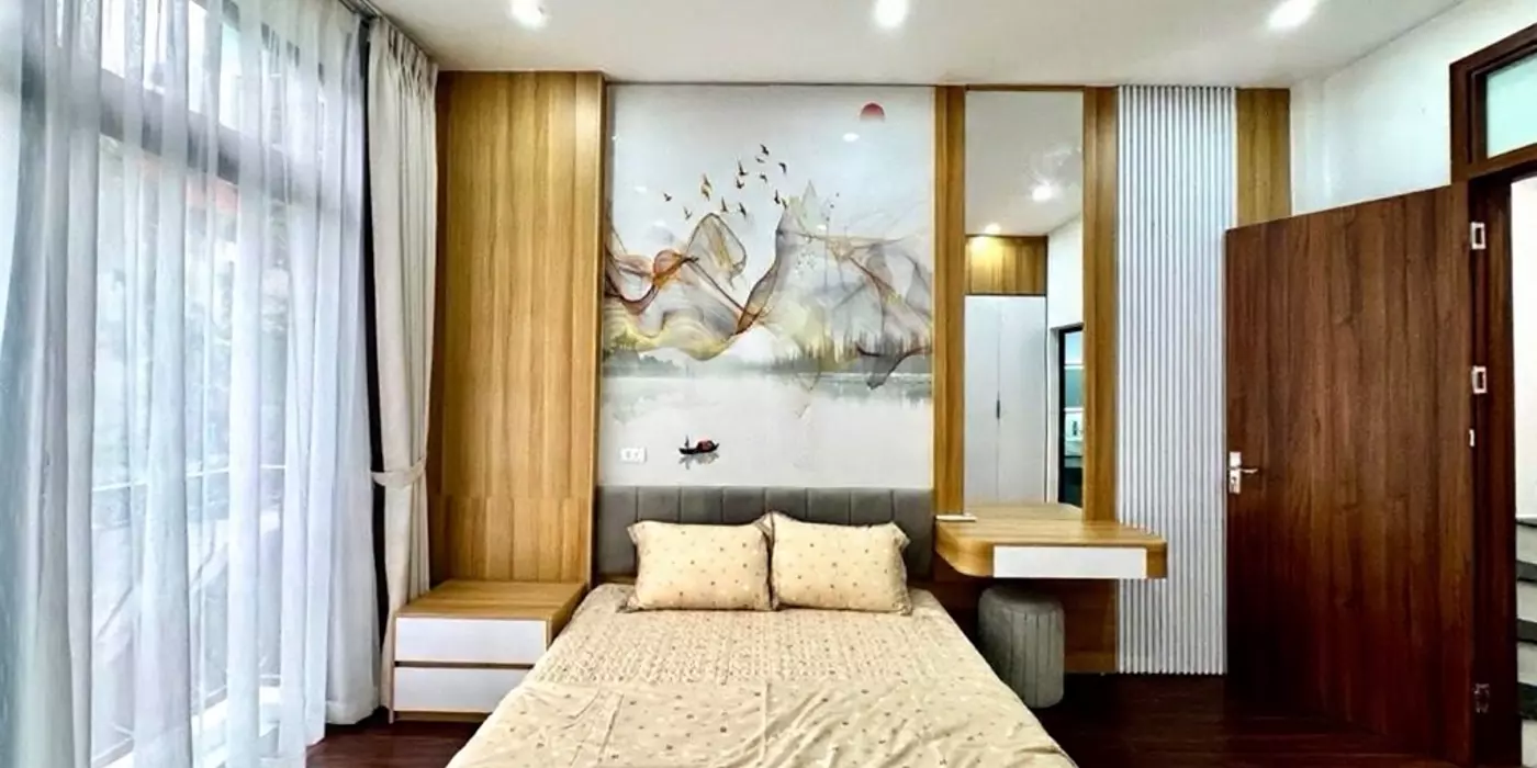 võ chí công DT 25m giá 7,9 tỷ nhà mới full nội thất,ngõ thông,30m ra phố