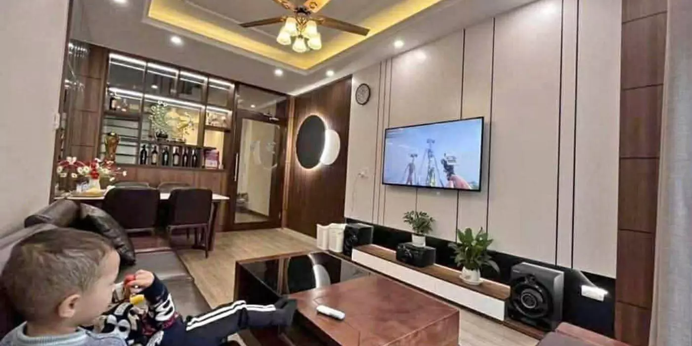 ĐẶNG VĂN NGỮ – DIỆN TÍCH 56M² – 4 TẦNG – MẶT TIỀN 6M