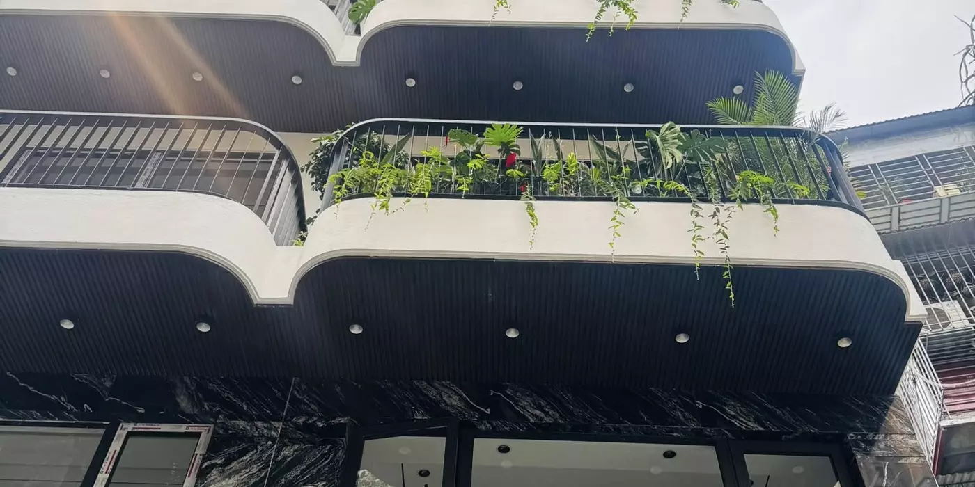 SIÊU PHẨM GIA THỤY 7 TẦNG 70M2, GARA 2 Ô TÔ, KINH DOANH ONLINE - NHỈNH 23 TỶ
