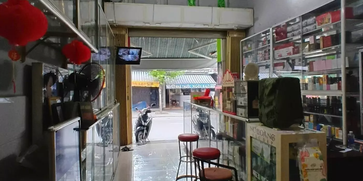 SIÊU ĐẸP VỊ TRÍ VIP MẶT TIỀN ĐƯỜNG NGUYỄN VĂN QUÁ,
2TẦNG BTCT, 86M2, NGANG 4.2M DÀI
