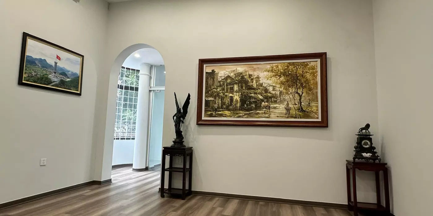 Chính chủ cho thuê căn hộ S80m2 Tầng 2 biệt thự cổ  (mặt đường) số nhà 149 Bà Triệu, P. Hai Bà