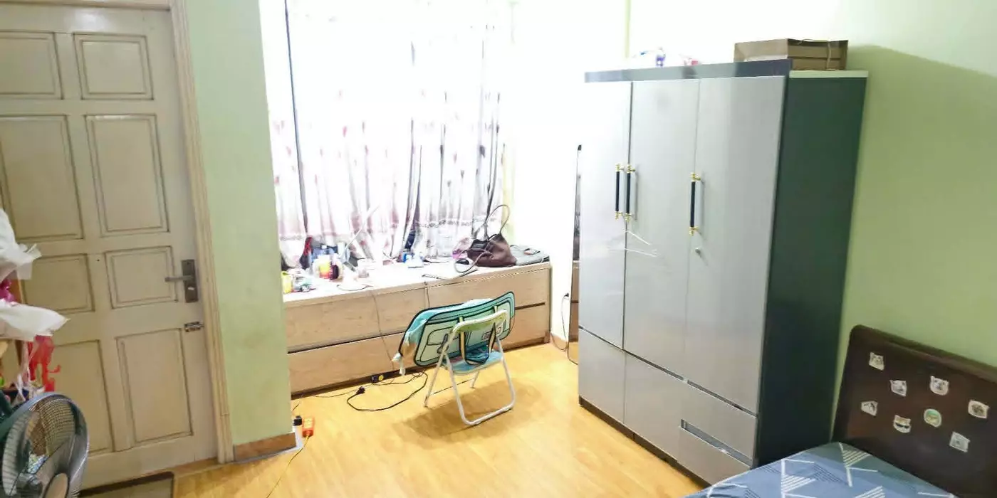 Bán nhà Tân Mai, Hoàng Mai, 45m x 4 Tầng, ngõ rộng,10 tỷ TL.