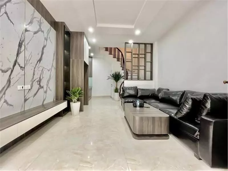 BÁN NHÀ TRUNG TÂM PHÚC LỢI - 6 TỶ-5 TẦNG- TẶNG NỘI THÁT-Ô TÔ GẦN