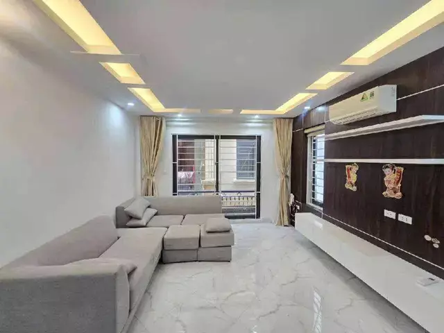 CHỦ CẦN BÁN GẤP - NHÀ PHỐ 8/3 - HAI BÀ TRƯNG - 33M2 x 5 TẦNG, MẶT NGÕ KINH DOANH - CHỈ 7.X TỶ