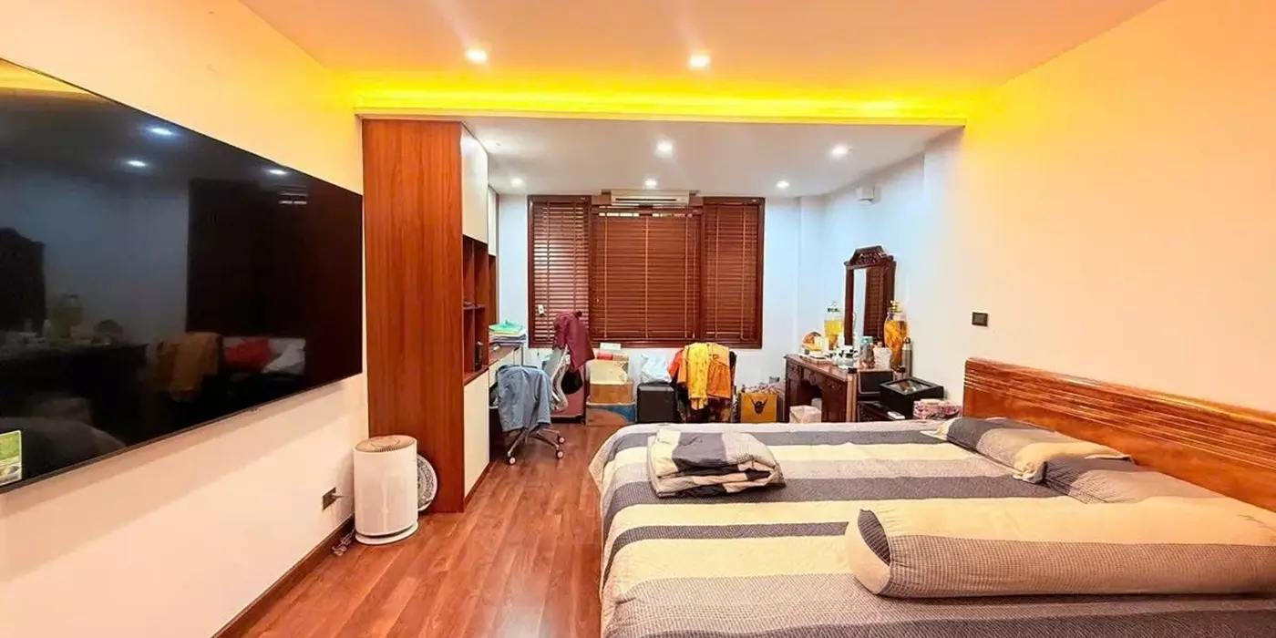 LẠC LONG QUÂN/ TÂY HỒ - NHÀ CÓ LỘC - VƯỢNG KHÍ - Ở LÀ PHÁT- NGÕ GẦN PHỐ - GIÁ: 13.9 TỶ