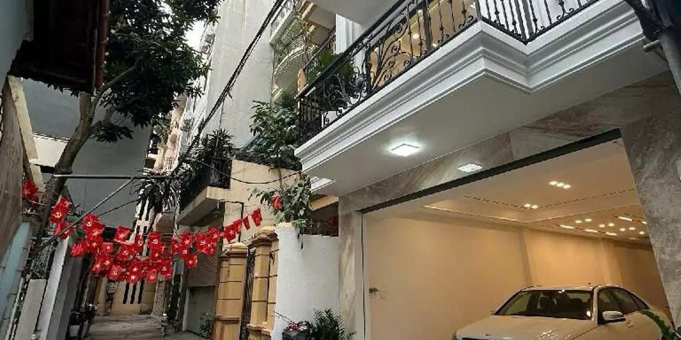 BÁN NHÀ NGỌC LÂM LONG BIÊN DT 85M2 GARA Ô TÔ THÁNG MÁY KHU PHỐ AN NINH TIỆN ÍCH